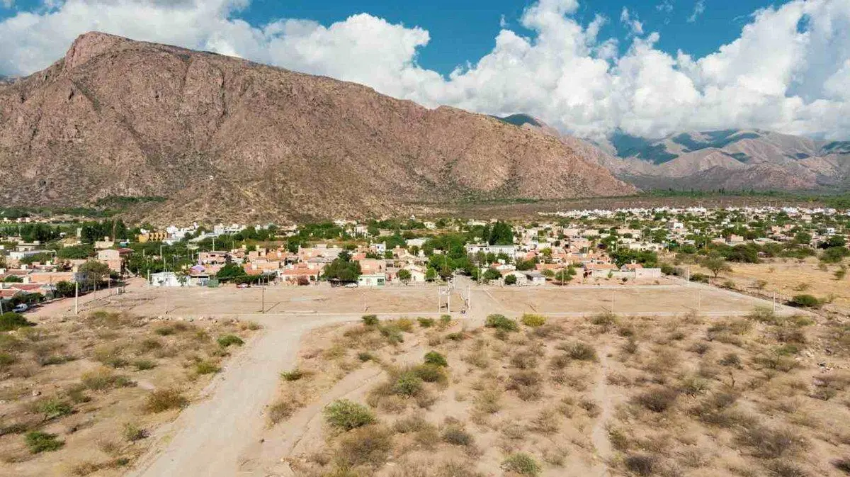 TERRENOS EN VENTA PUEBLO DE CAFAYATE SALTA 270 MT2 2