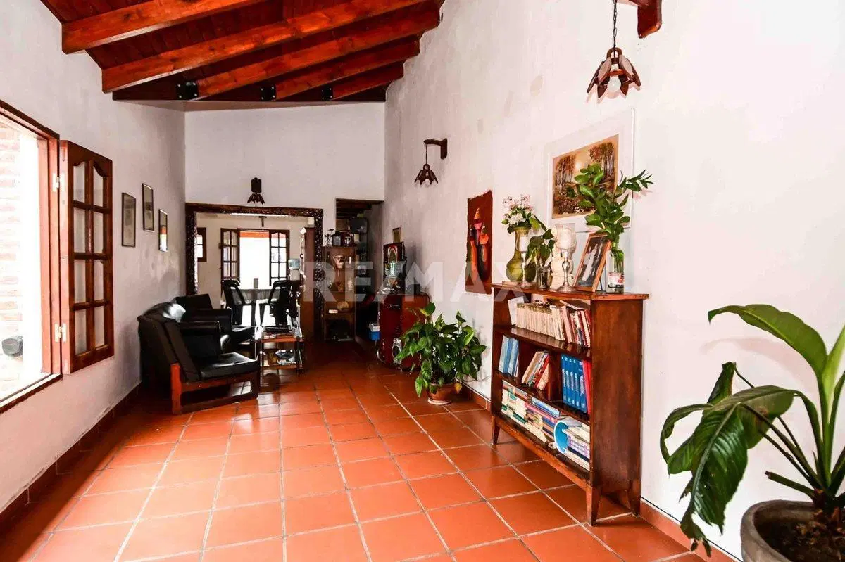 CASA 3 DORMITORIOS VENTA VAQUEROS CON COCHERA 5
