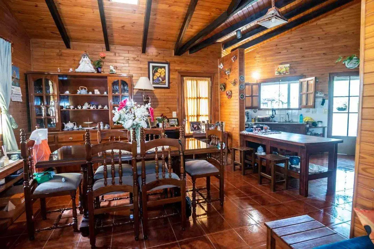 CASA 3 DORMITORIOS VENTA CAMPO QUIJANO 5