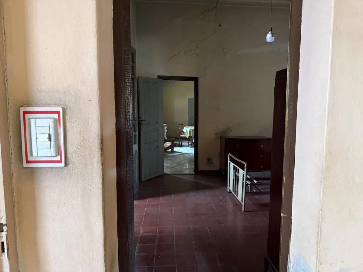 CASA 2 DORMITORIOS VENTA ZONA MACROCENTRO 300M2 4