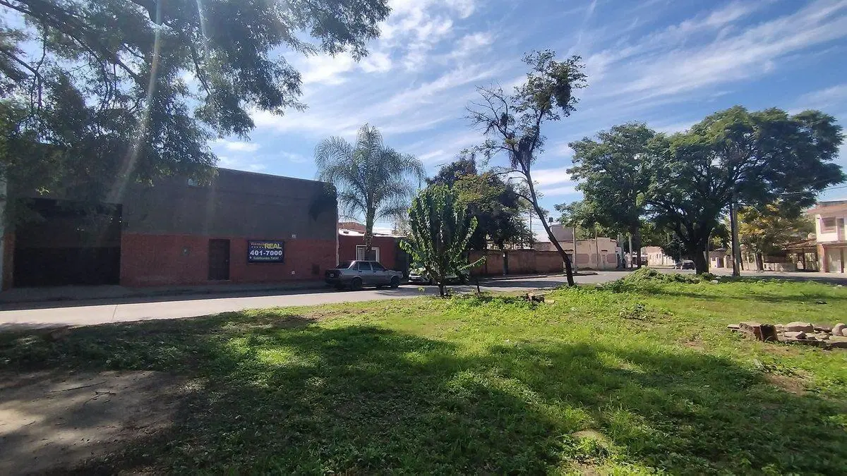 TERRENO EN VENTA EN ESQUINA MACROCENTRO SALTA 4