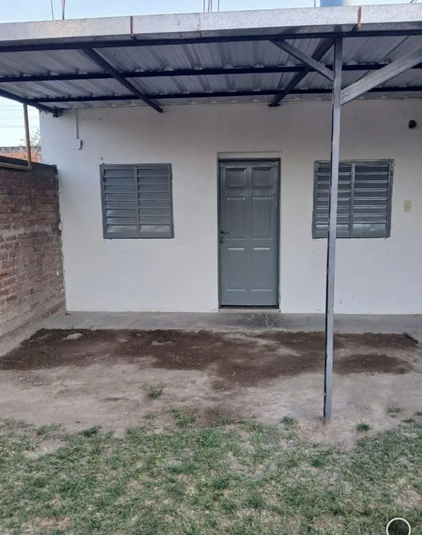 CASA VENTA BARRIO DON EMILIO ZONA SUR 4 DORM 5