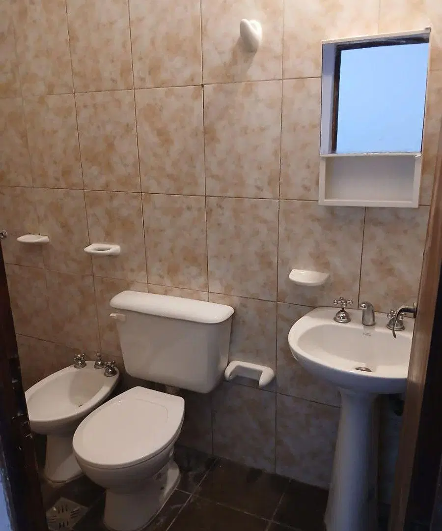 CASA VENTA BARRIO DON EMILIO ZONA SUR 4 DORM 2