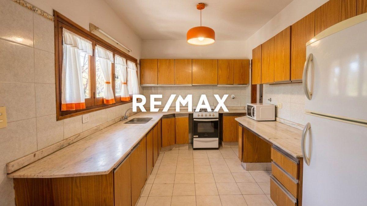 Foto de CASA VENTA + LOCALES COMERCIALES 25 DE MAYO 200, imagen 4