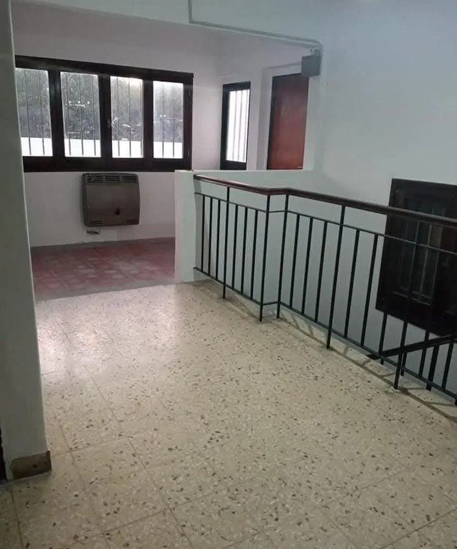 CASA CON 8 OFICINAS VENTA MACROCENTRO 5