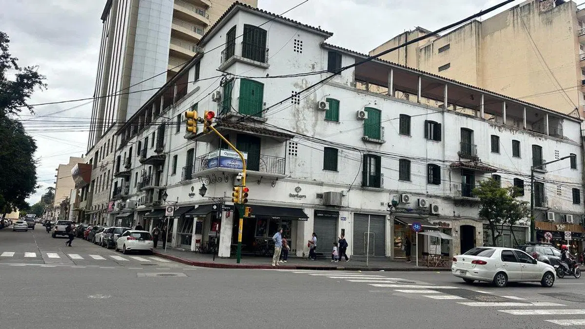 DEPARTAMENTO VENTA AV BELGRANO 3 DORM 2 BAÑOS 5