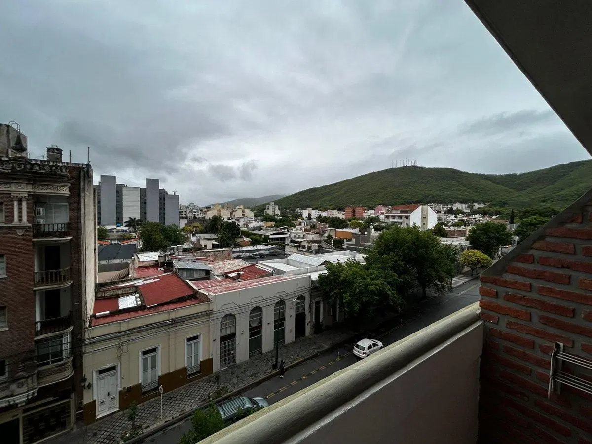 DEPARTAMENTO 1 DORM VENTA AV BELGRANO CENTRO 5