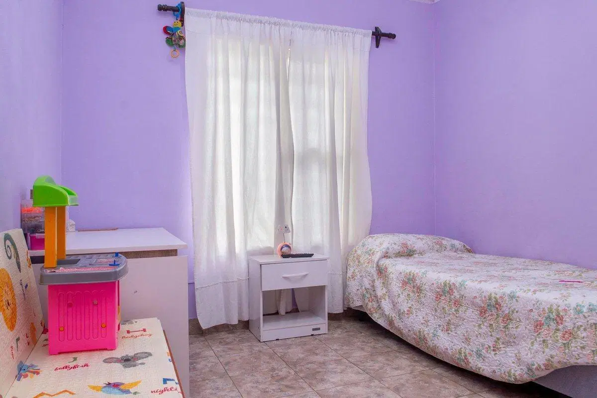 CASA 3 DORMITORIOS VENTA B° LOS TARCOS ZONA SUR 5