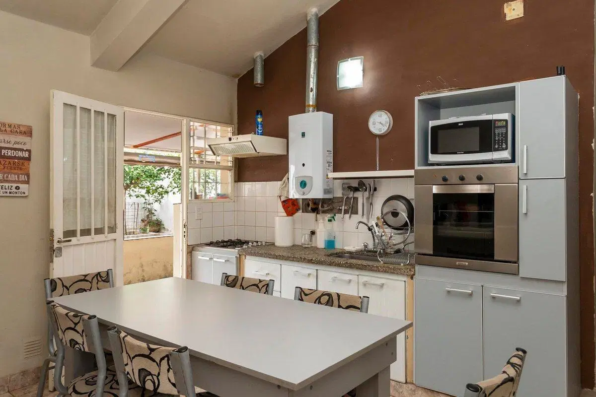CASA 3 DORMITORIOS VENTA B° LOS TARCOS ZONA SUR 4