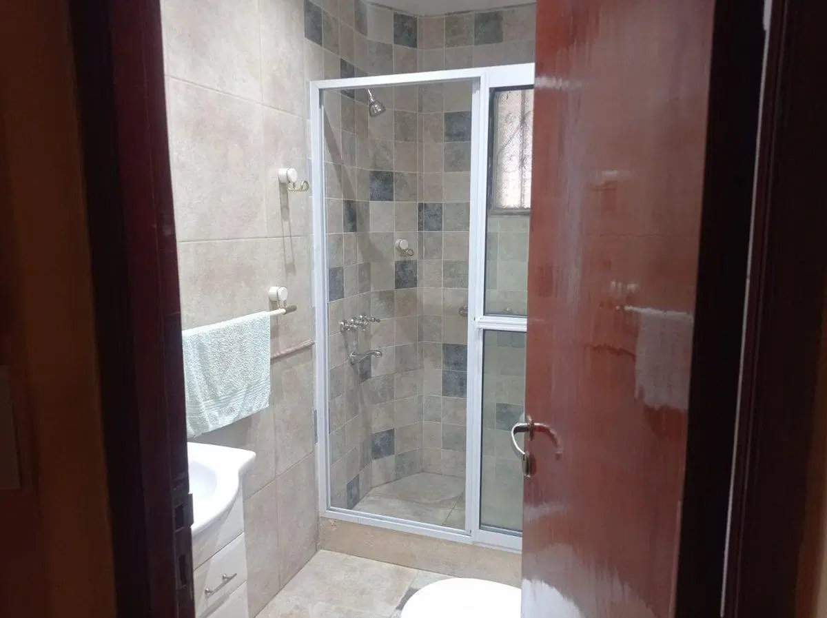 CASA 4 DORMITORIOS VENTA TRES CERRITOS 2