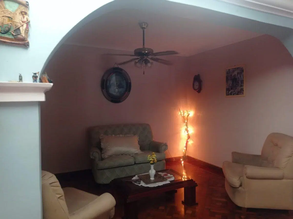 CASA 4 DORMITORIOS VENTA TRES CERRITOS 5