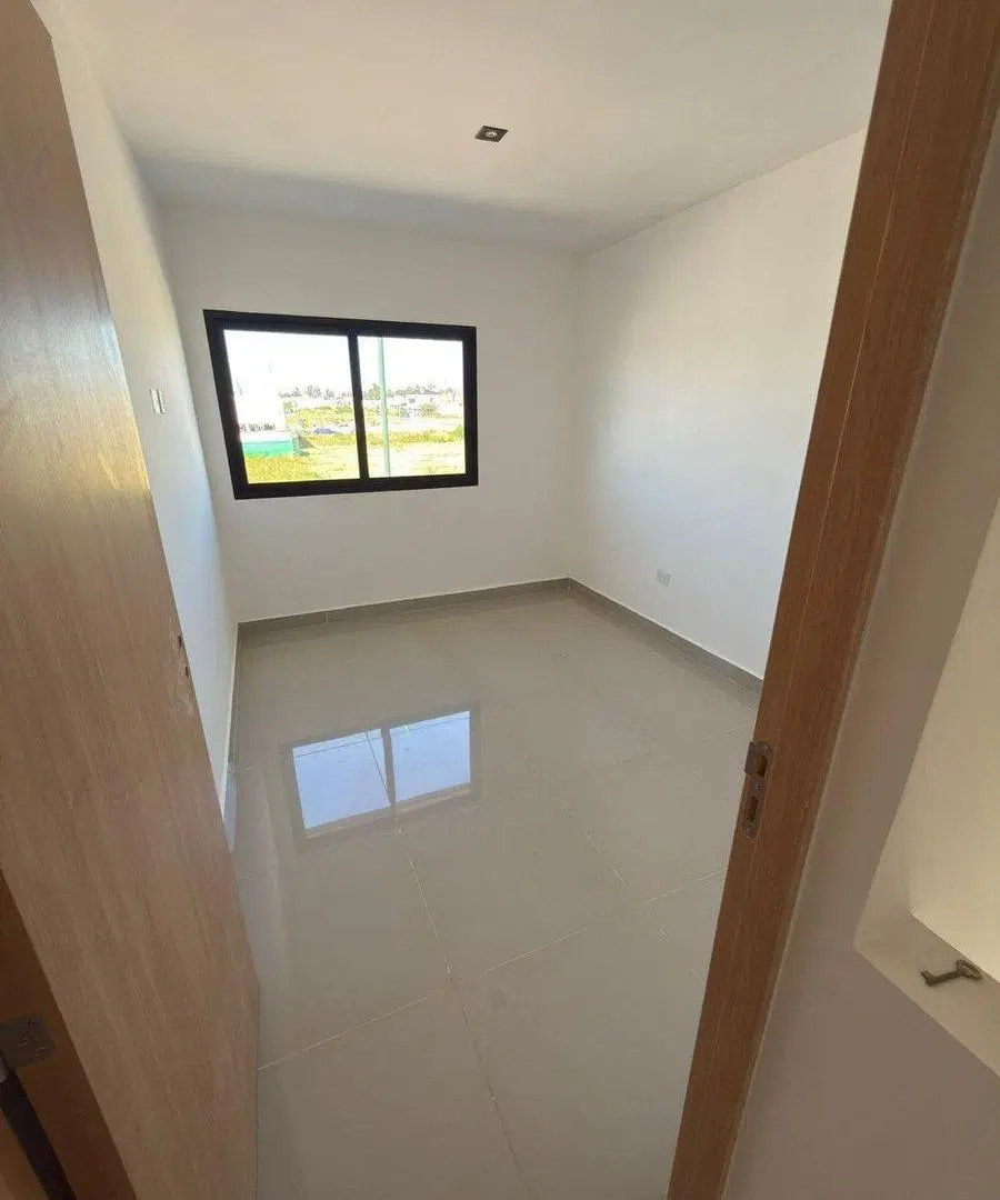 DUPLEX VENTA A ESTRENAR VIA AURELIA 3 DORMITORIOS 5