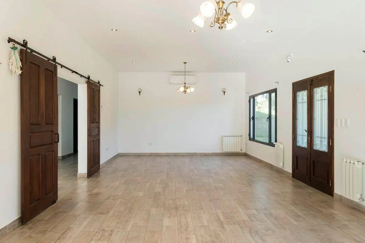 CASA VENTA CLUB DE CAMPO EL TIPAL 5 DORM PILETA 4
