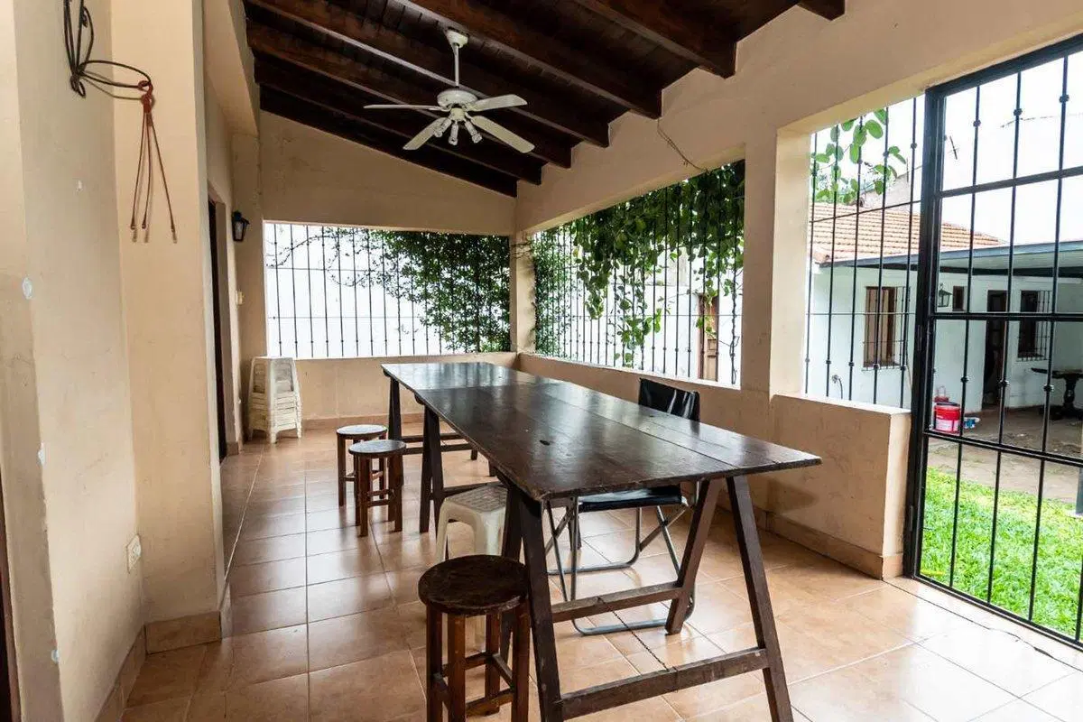 CASA ALQUILER COMERCIAL AV REYES CATOLICOS 2