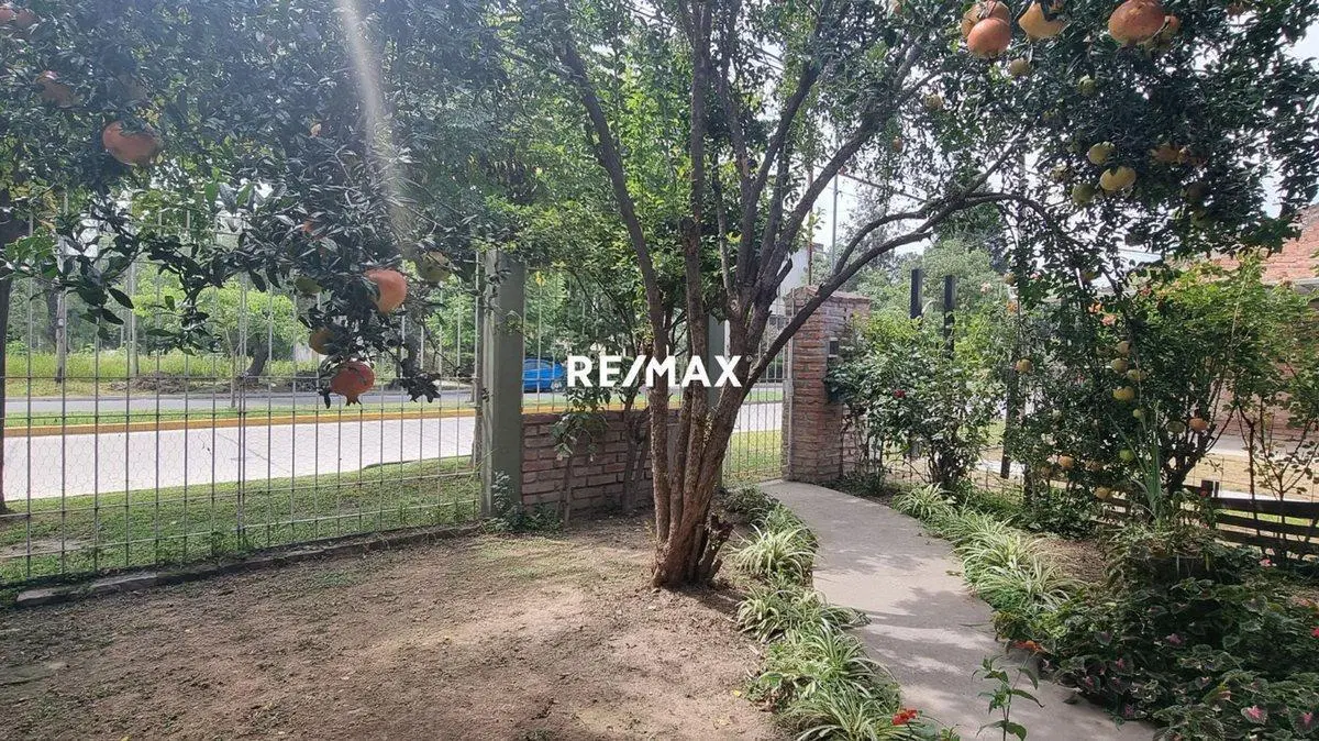 CASA VENTA B° JUAN MANUEL DE REOSAS ZONA SUR 5