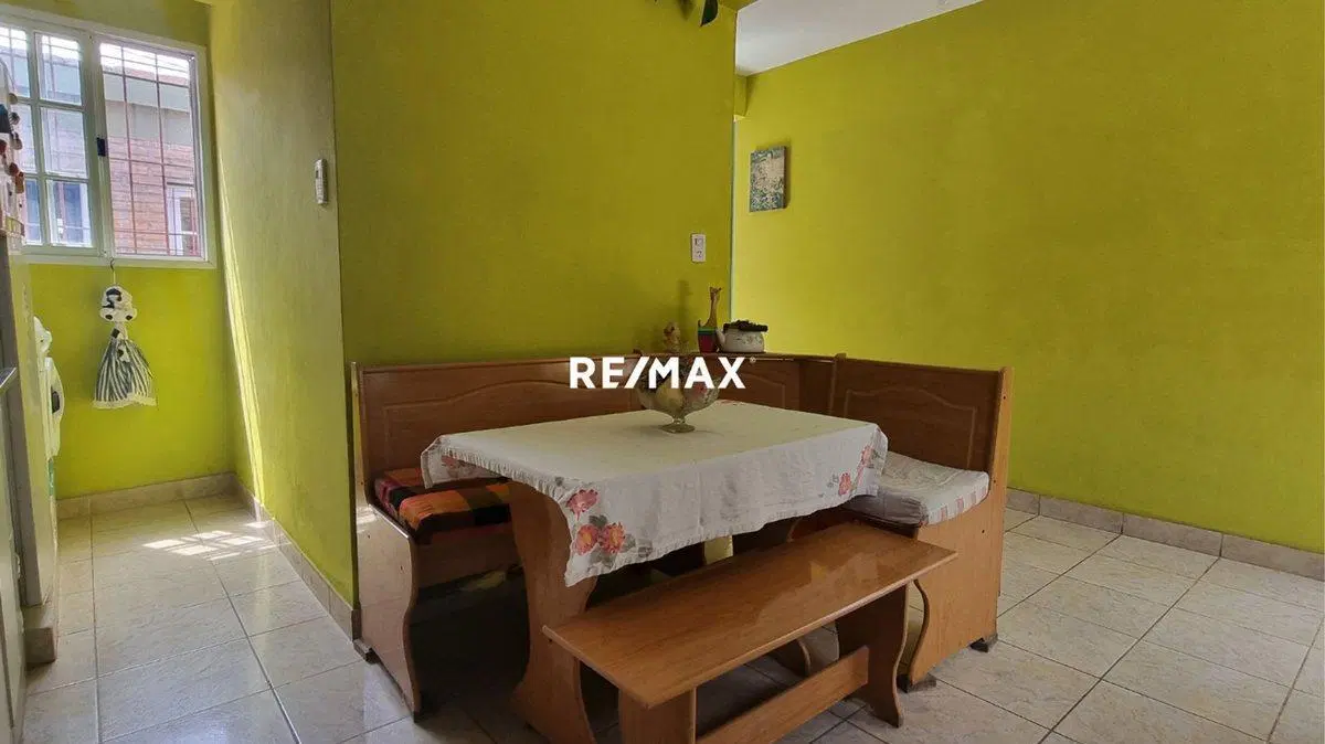 CASA VENTA B° JUAN MANUEL DE REOSAS ZONA SUR 4