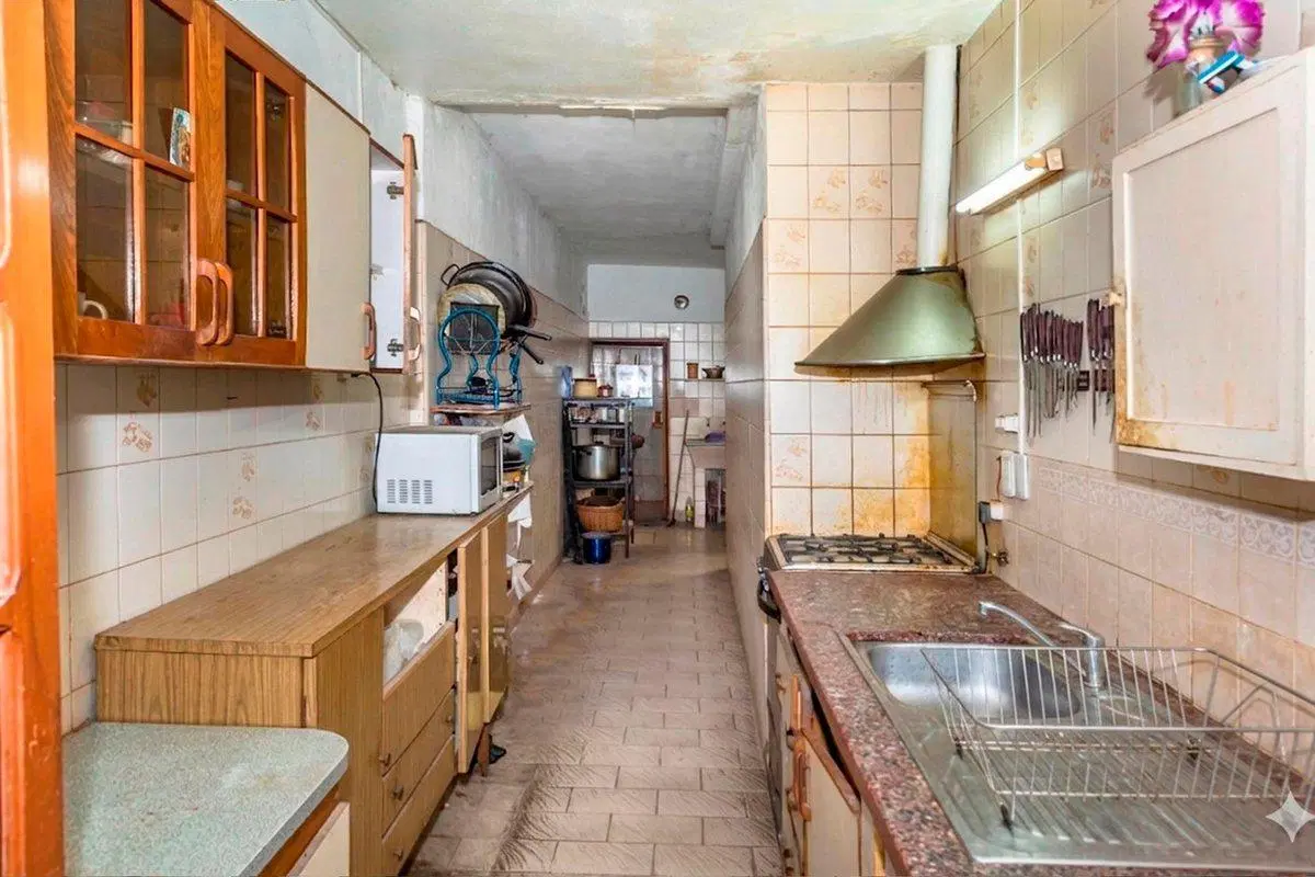 CASA EN VENTA BARRIO INTERSINDICAL ZONA SUR 3 DORM 2