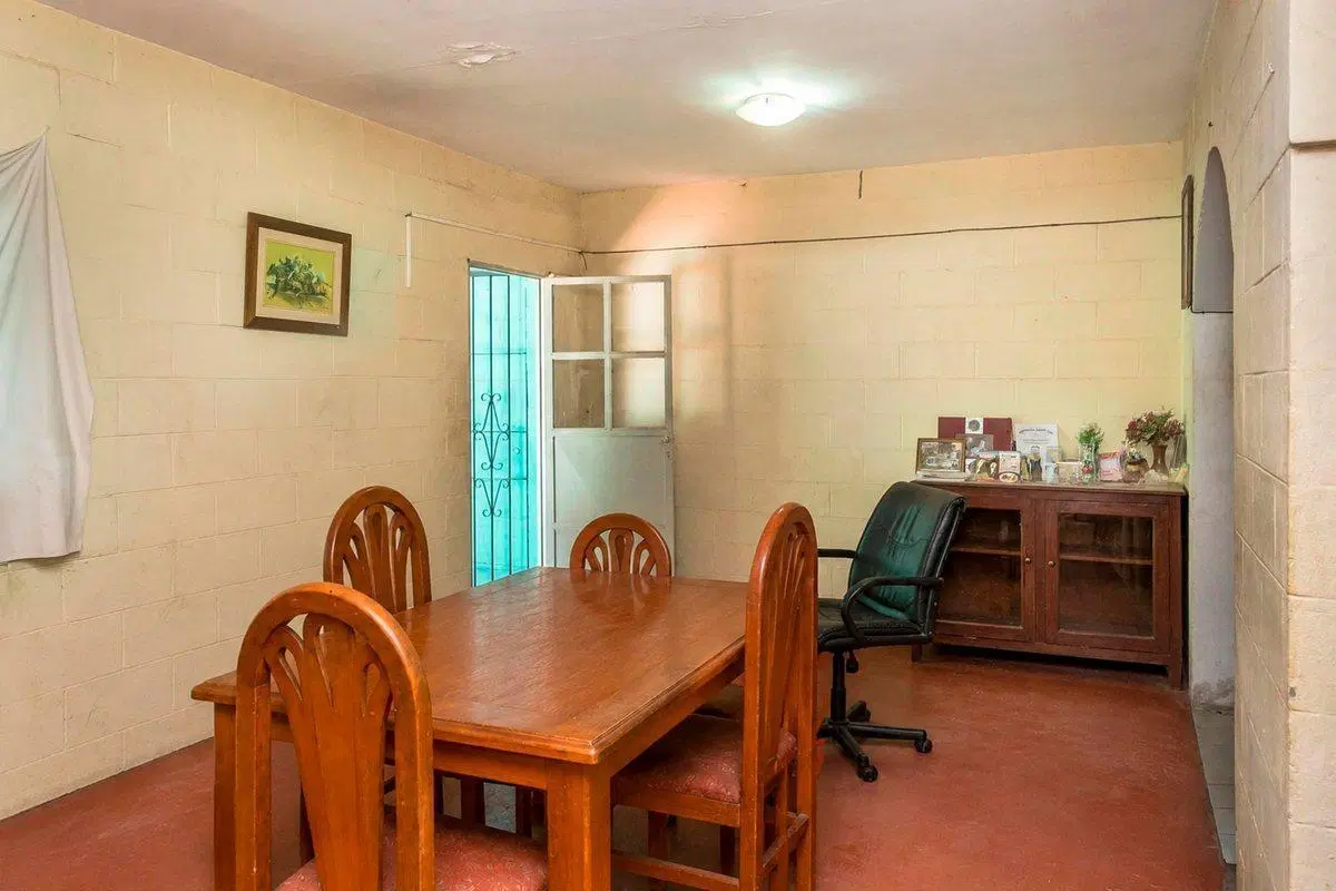 CASA EN VENTA BARRIO INTERSINDICAL ZONA SUR 3 DORM 3