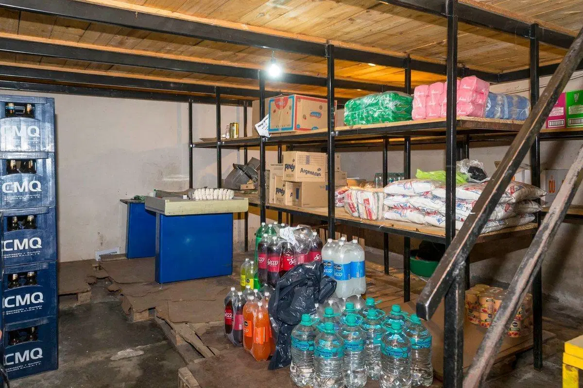 LOCAL MAS FONDO DE COMERCIO EN VENTA ZONA SUR 4