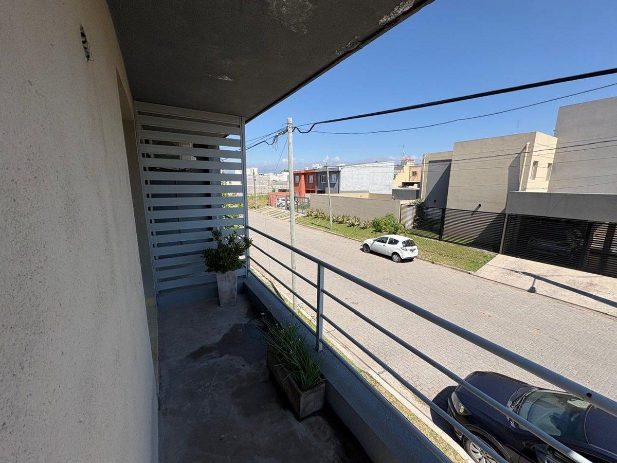 DUPLEX 3 DORMITORIOS VENTA GRAND BOURG