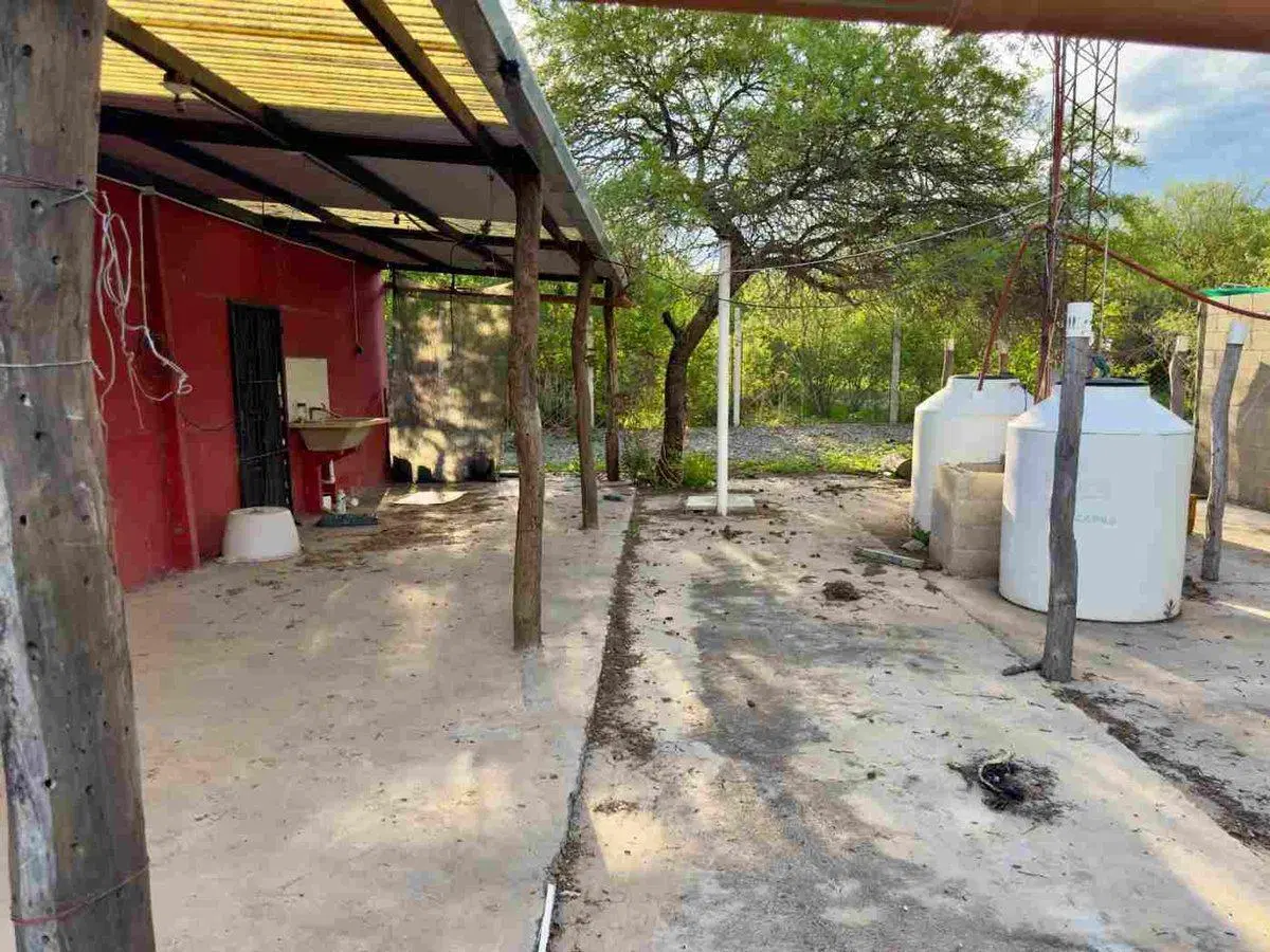 CASA 2 DORMITORIOS EN VENTA COBOS SOBRE RN 9 3