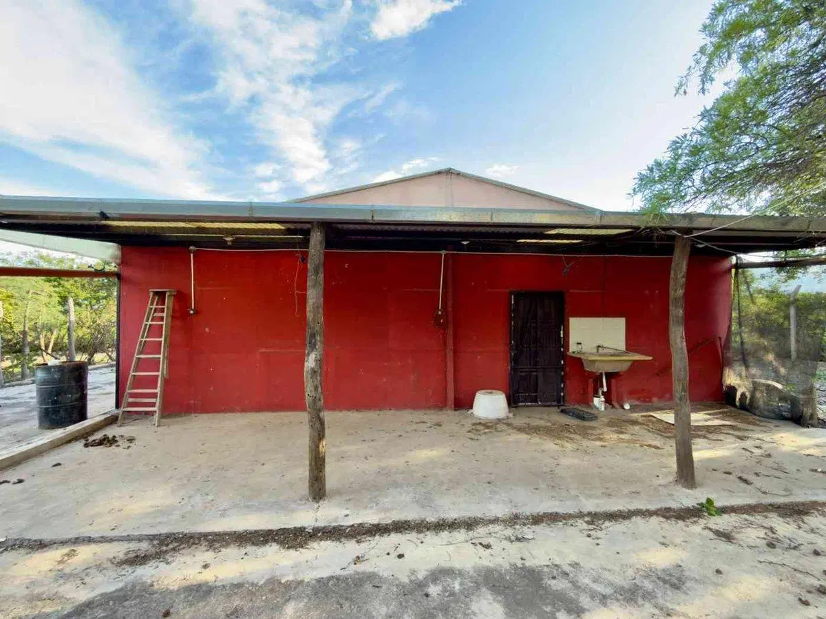 CASA 2 DORMITORIOS EN VENTA COBOS SOBRE RN 9 2