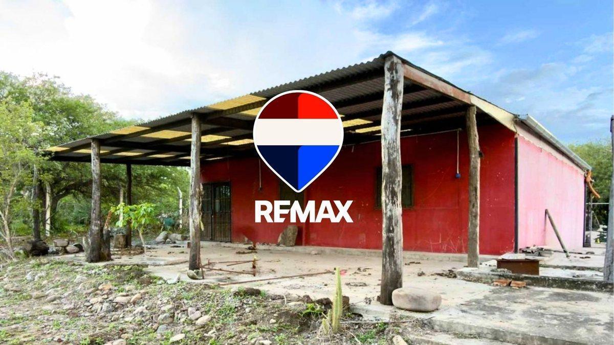 CASA 2 DORMITORIOS EN VENTA COBOS SOBRE RN 9