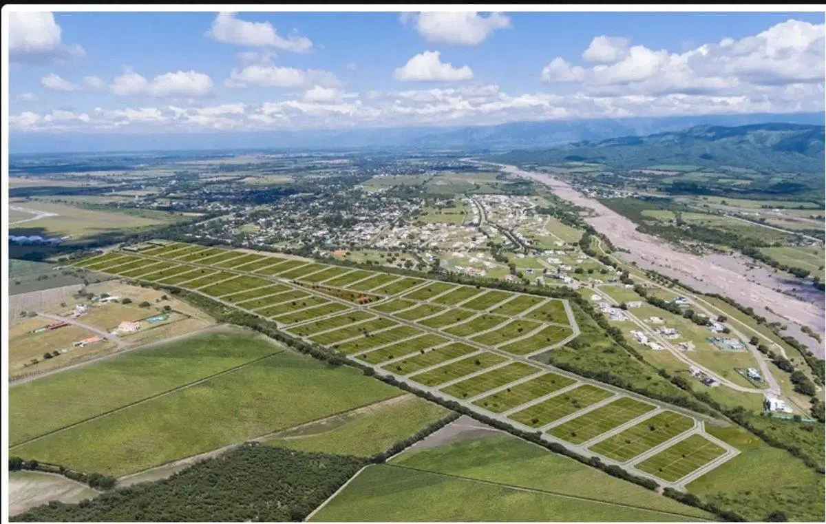 TERRENO VENTA ESQUINA VIA AURELIA ZONA AEROPUERTO 3