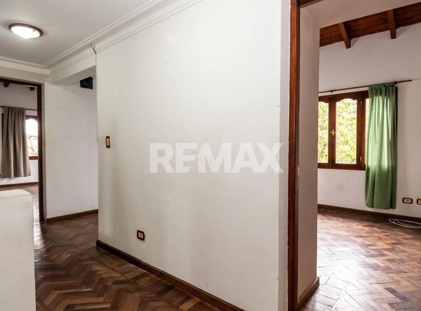 CASA EN VENTA SAN LORENZO 4 DORMITORIOS 4