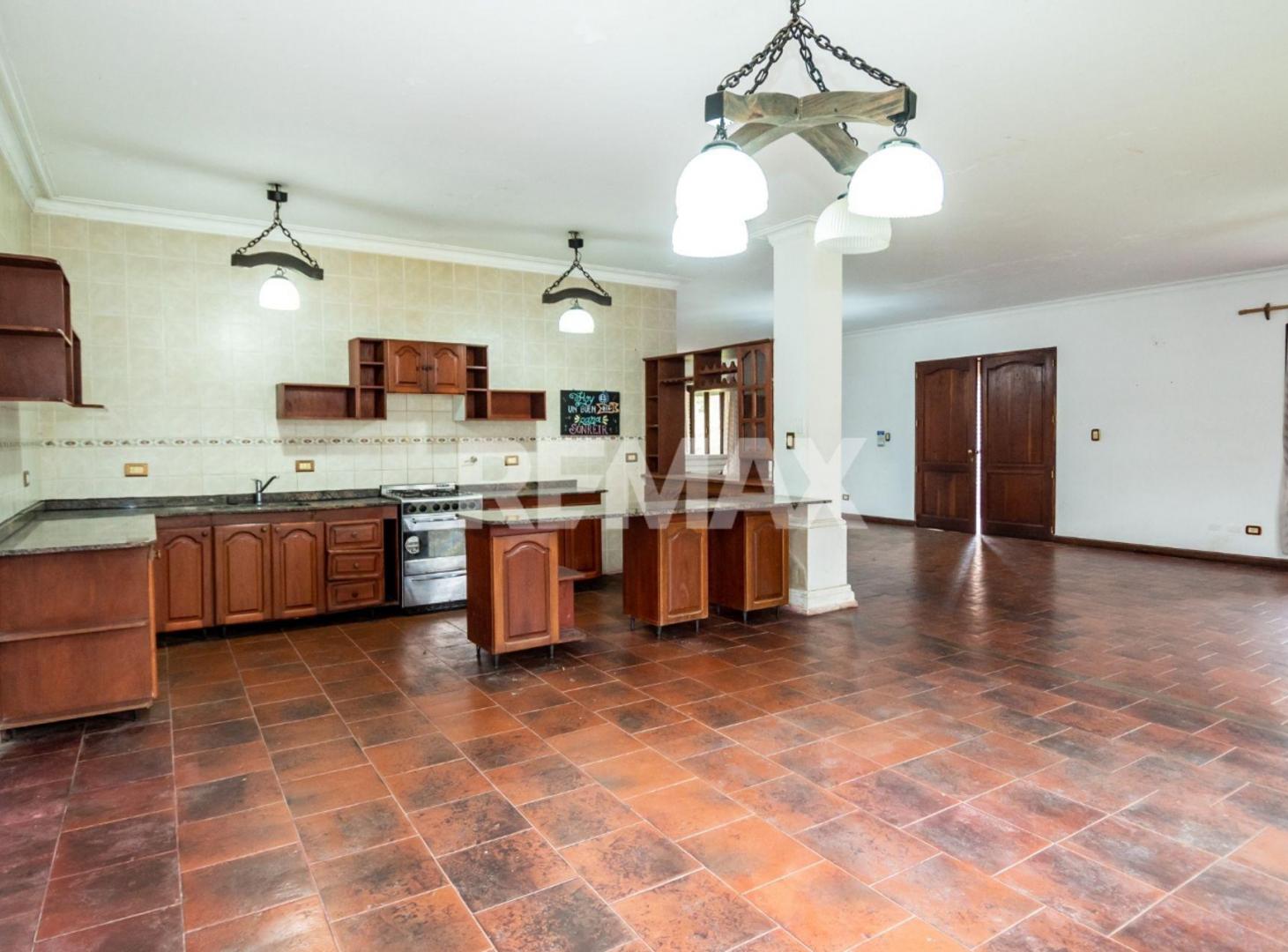 Foto de CASA EN VENTA SAN LORENZO 4 DORMITORIOS, imagen 1