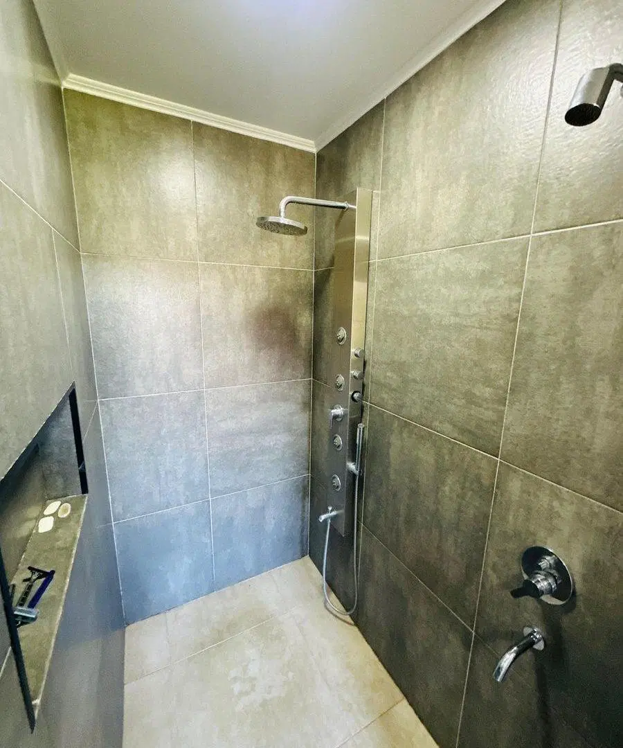 CASA VENTA SAN LORENZO 3 DORMITORIOS 5