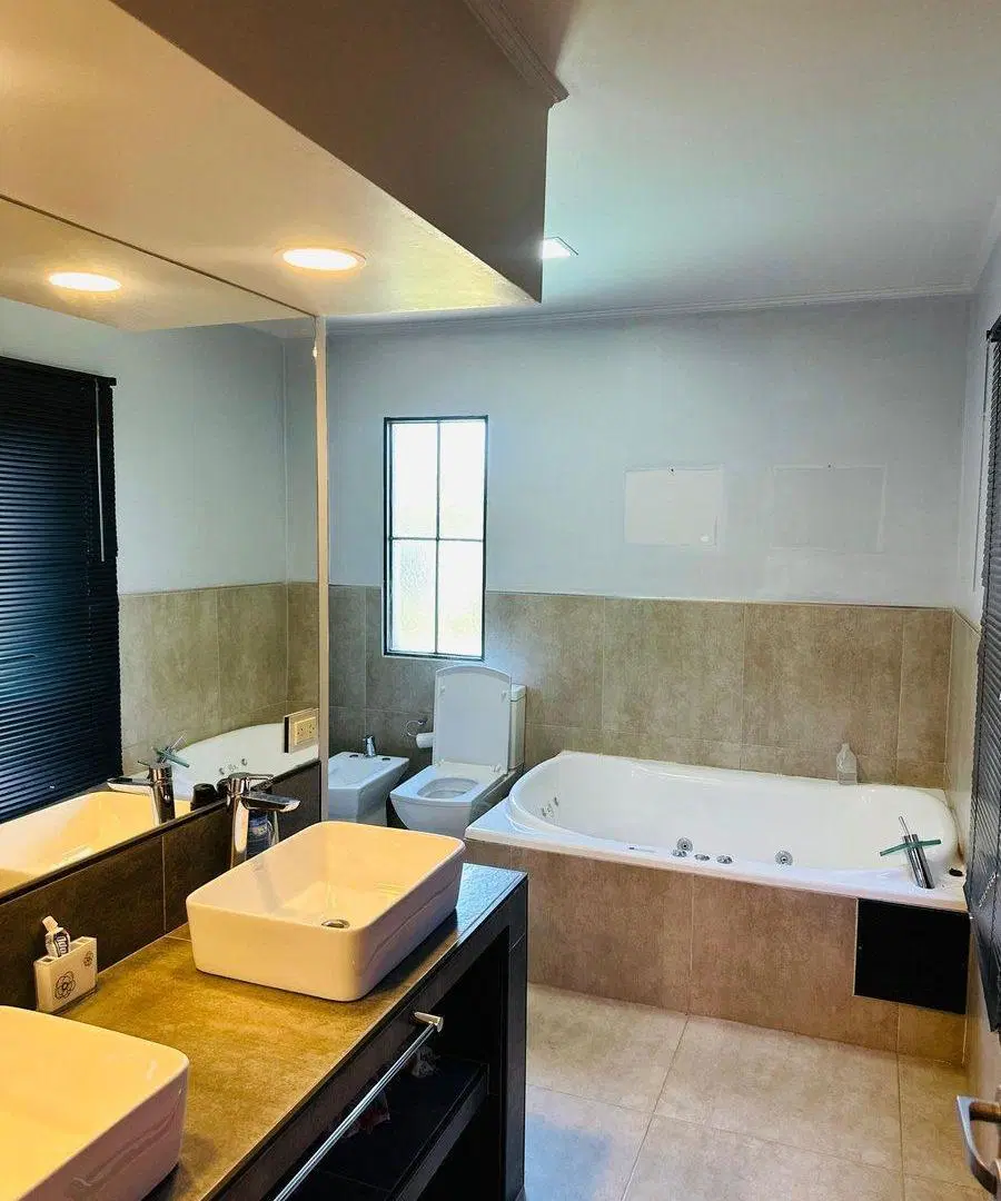 CASA VENTA SAN LORENZO 3 DORMITORIOS 3