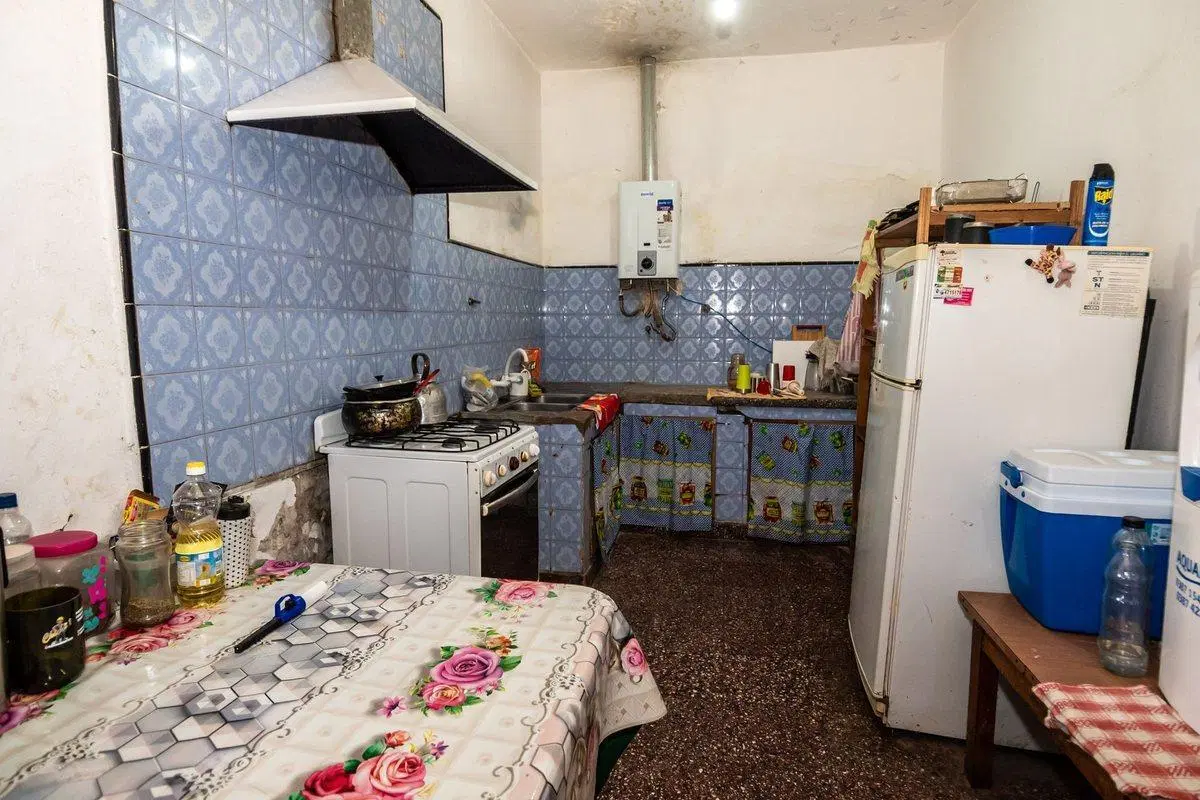 CASA MAS LOCAL VENTA MACROCENTRO ESQUINA 5