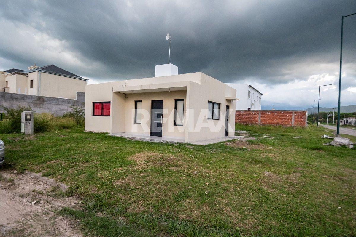 CASA VENTA VIA AURELIA ESTRENAR 2 DORM