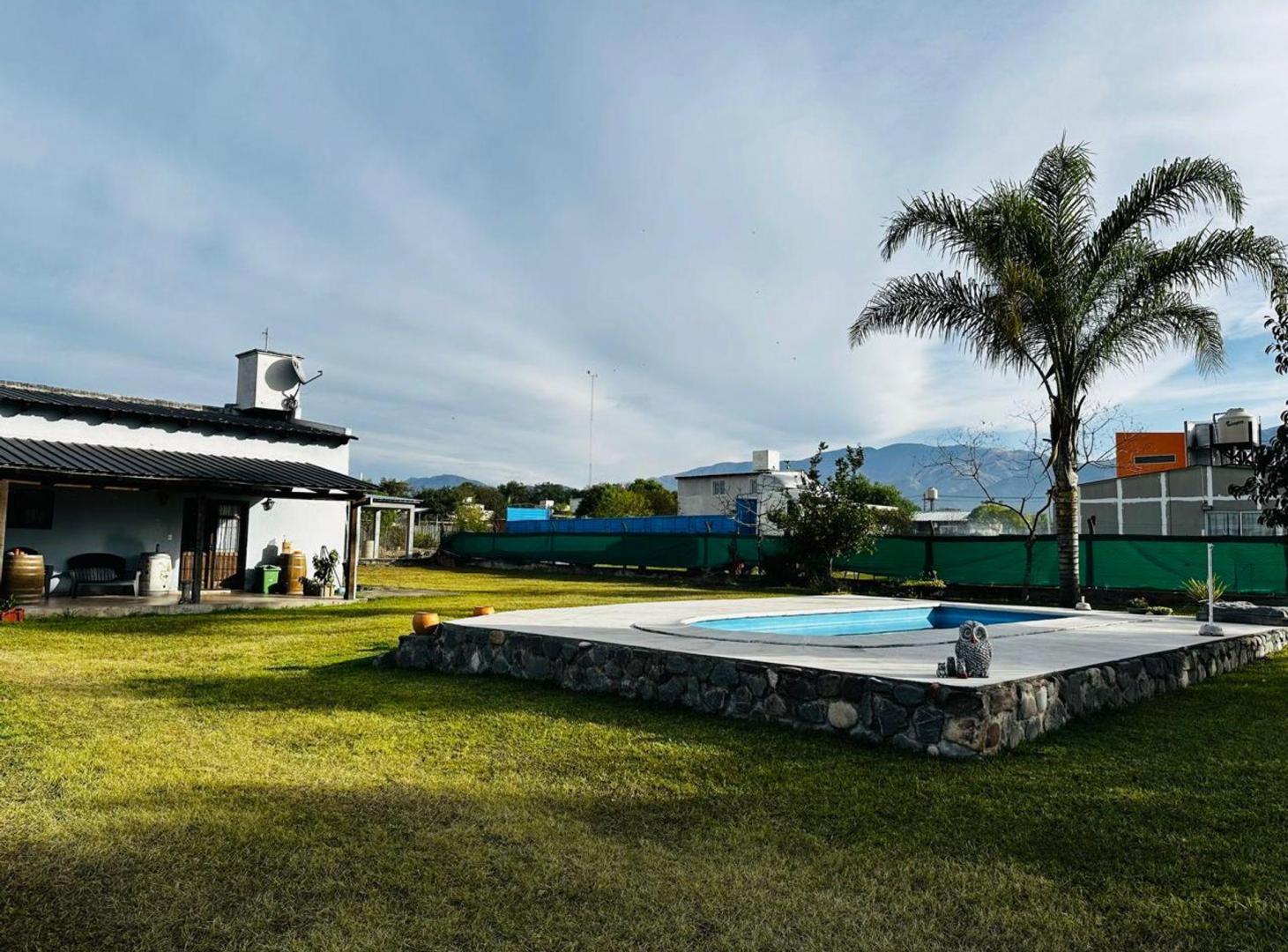 CASA EN VENTA EN CAMPO QUIJANO CON PILETA