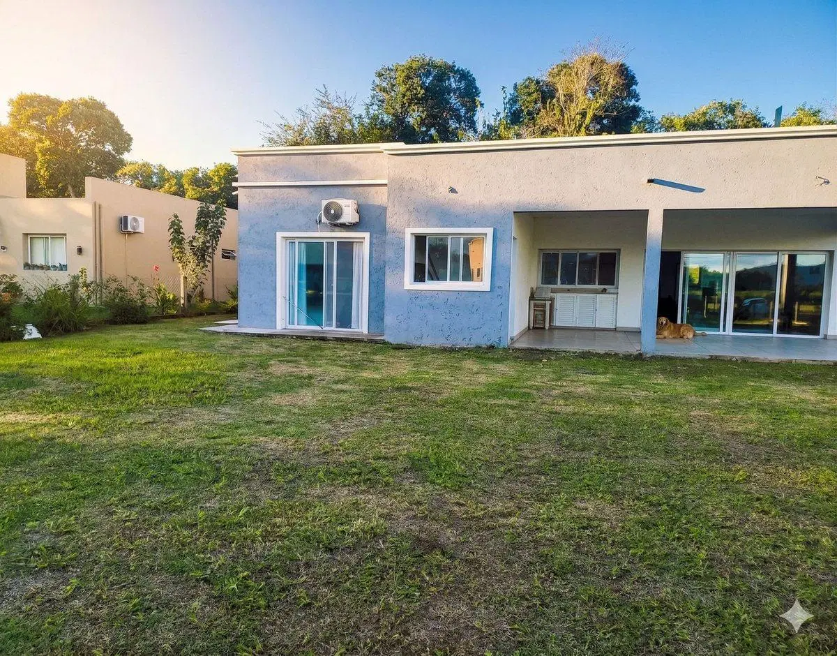 CASA EN VENTA B° PRIVADO LOS OLMOS CEERRILLOS 5