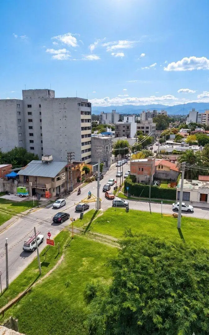 DEPTO VENTA LUMINOSO CON BALCÓN², 2D, MACROCENTRO 3