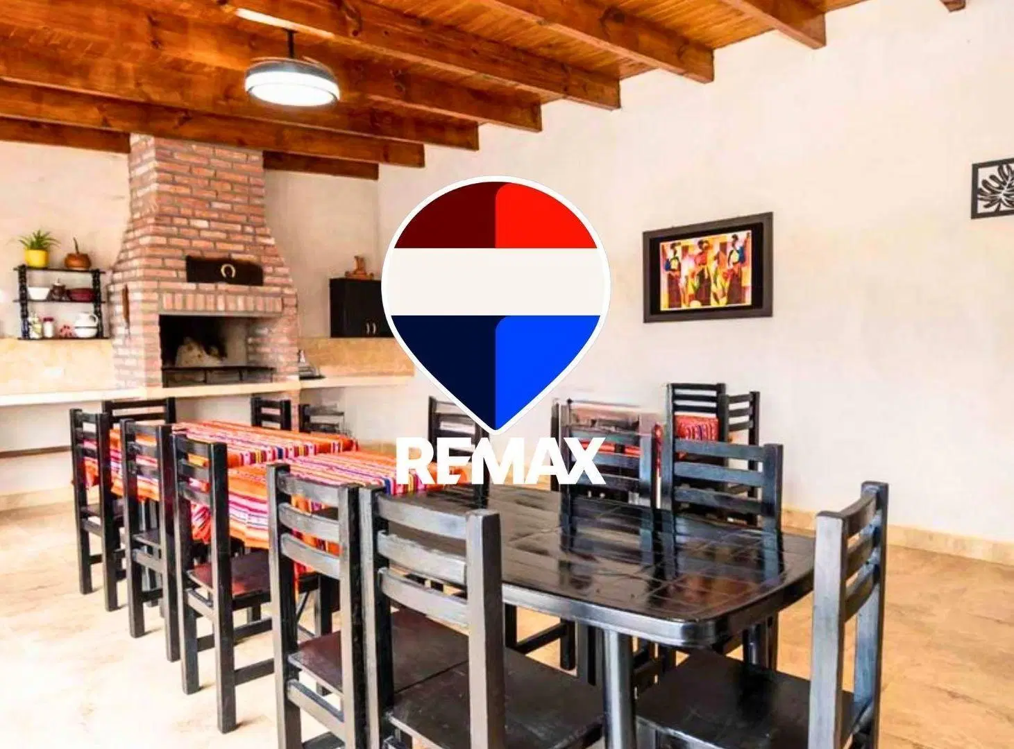CASA VENTA LA MERCED CHICA CON PILETA 3 DORM 2