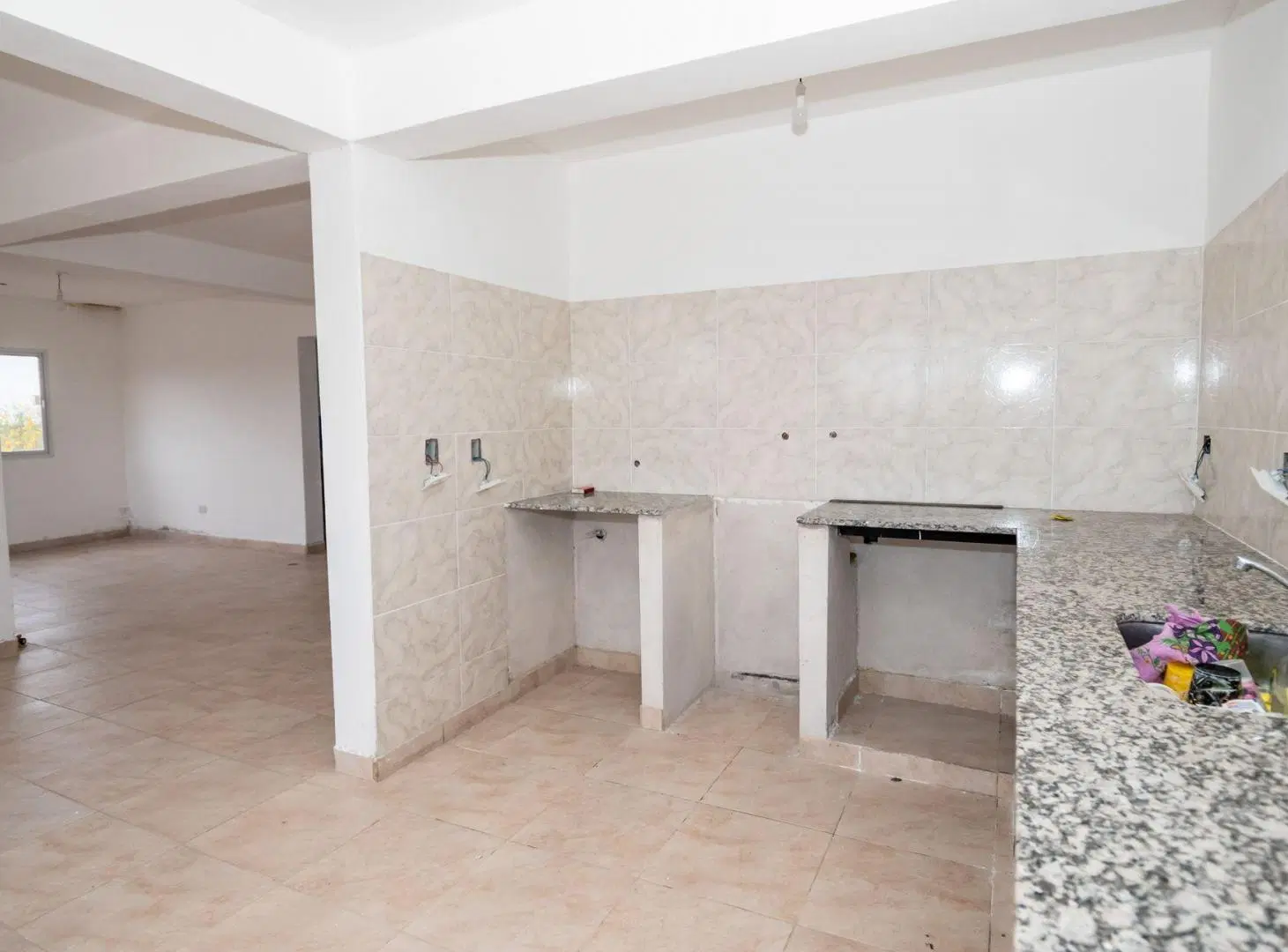 CASA EN VENTA POTREROS DE QUIJANO 2 DORMITORIOS 5