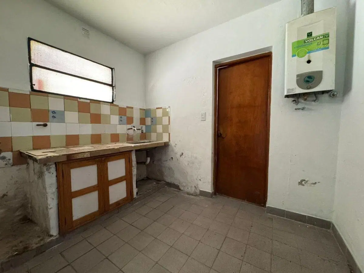 CASA 4 DORMITORIOS VENTA B° ARAOZ  ZONA SUR SALTA 2