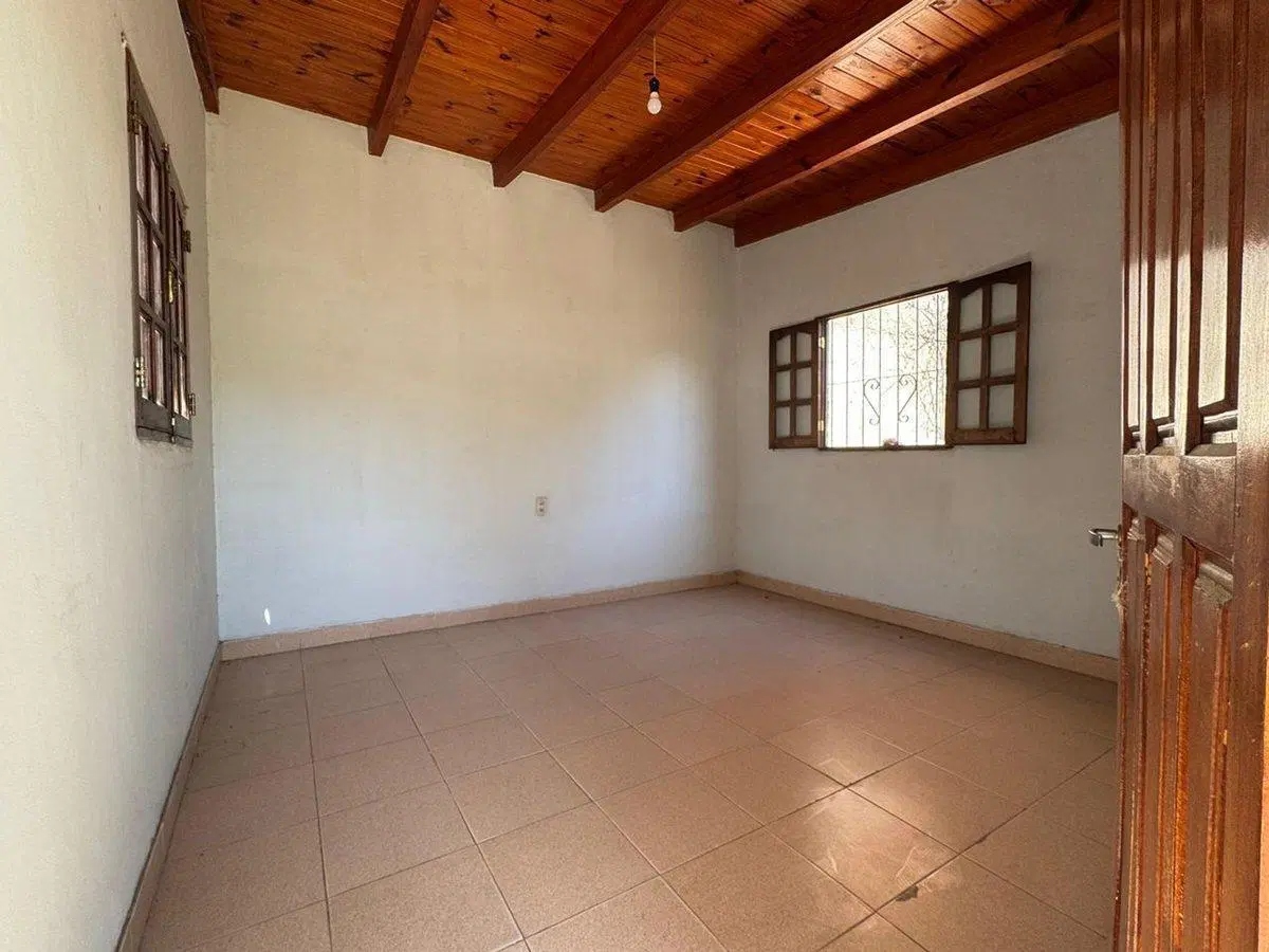 CASA 4 DORMITORIOS VENTA B° ARAOZ  ZONA SUR SALTA 8