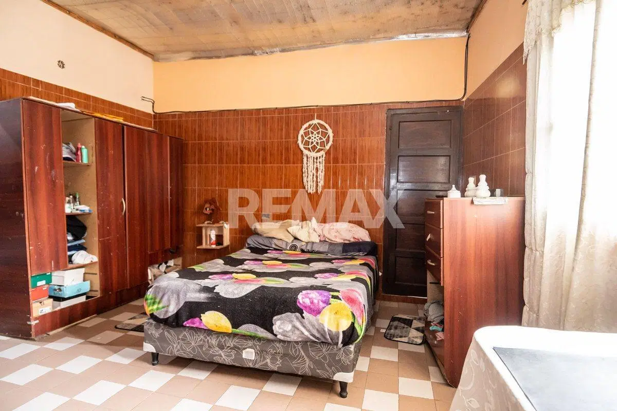 CASA VENTA MACROCENTRO 4 DORMITORIOS 5