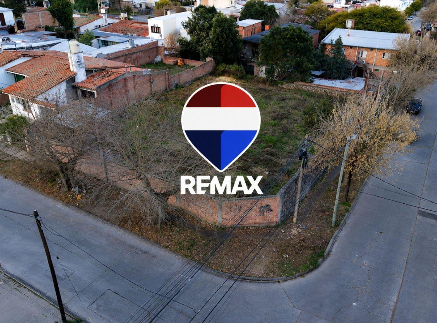 TERRENO ESQUINA EN VENTA BARRIO LA LOMA