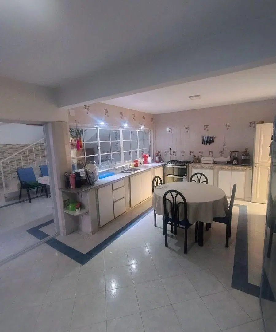 CASA EN VENTA EN MACROCENTRO ZONA PLAZA ALVARADO 3