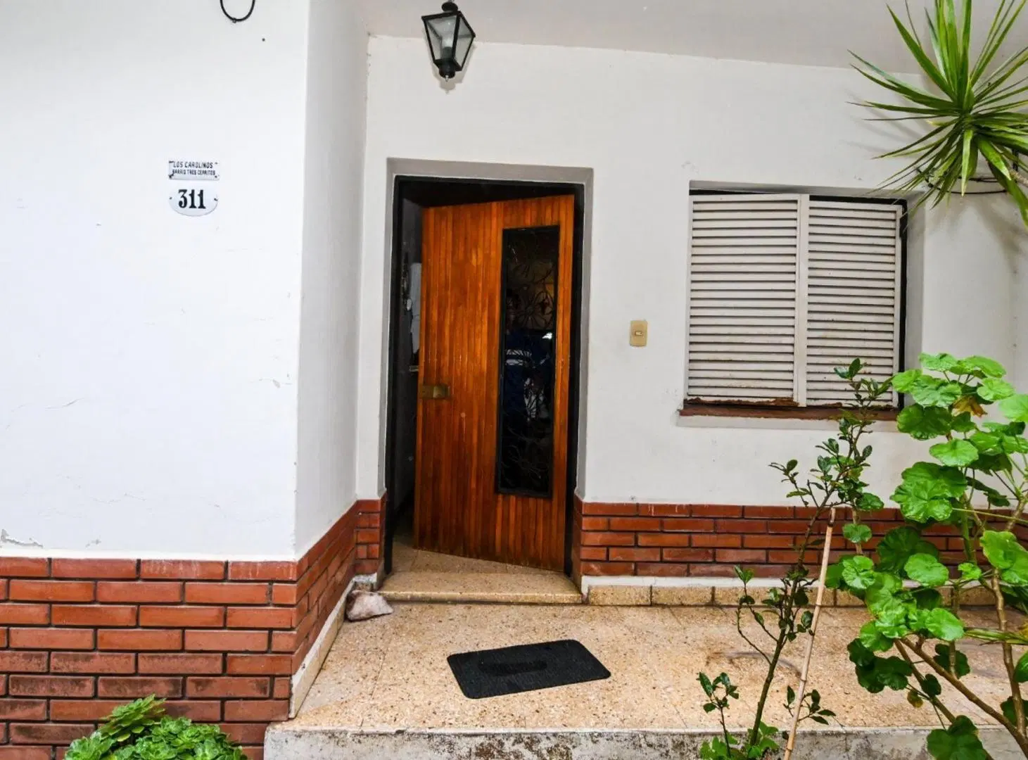 CASA EN VENTA BARRIO TRES CERRITOS ESQUINA 3