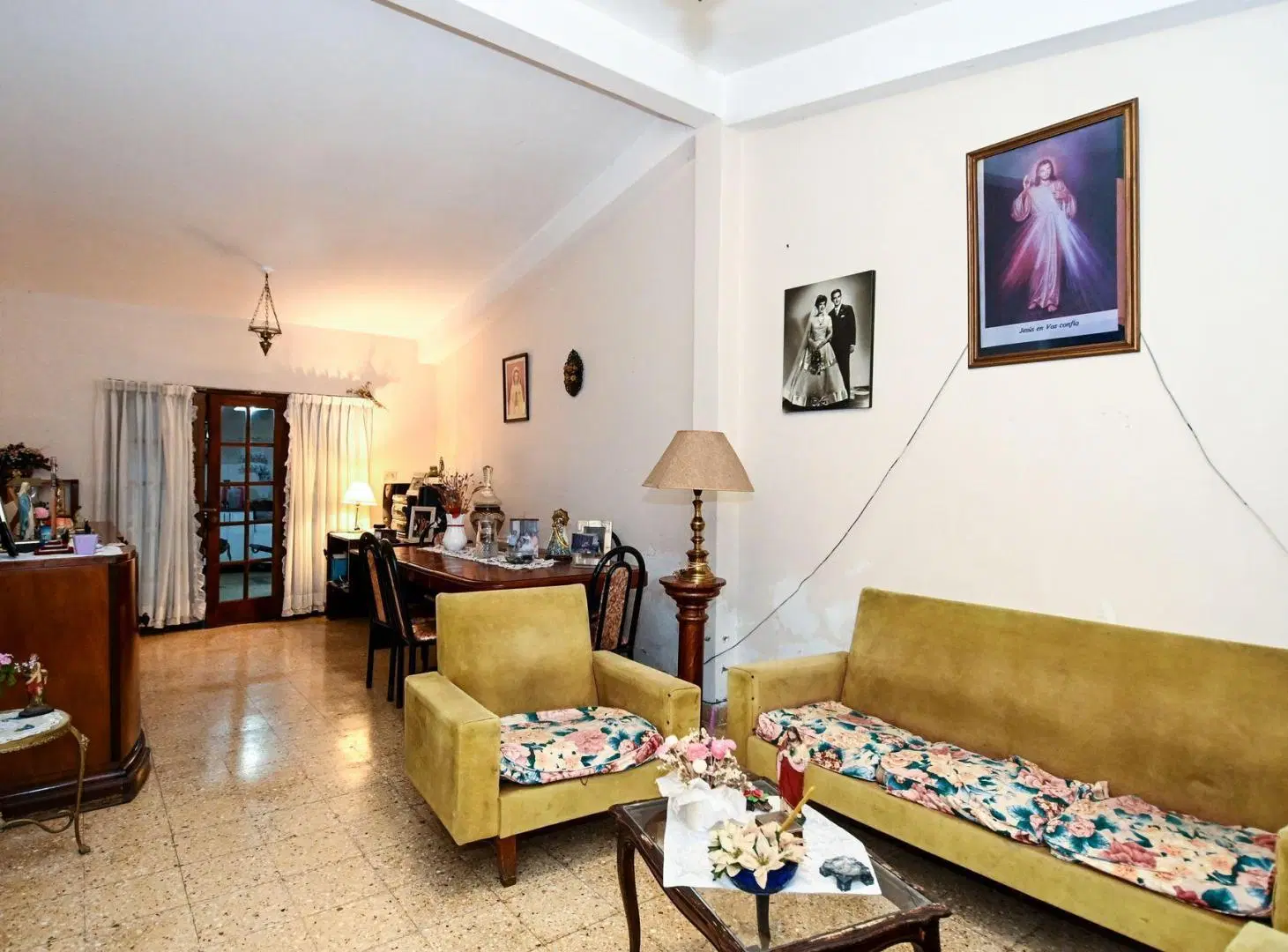 CASA EN VENTA BARRIO TRES CERRITOS ESQUINA 5