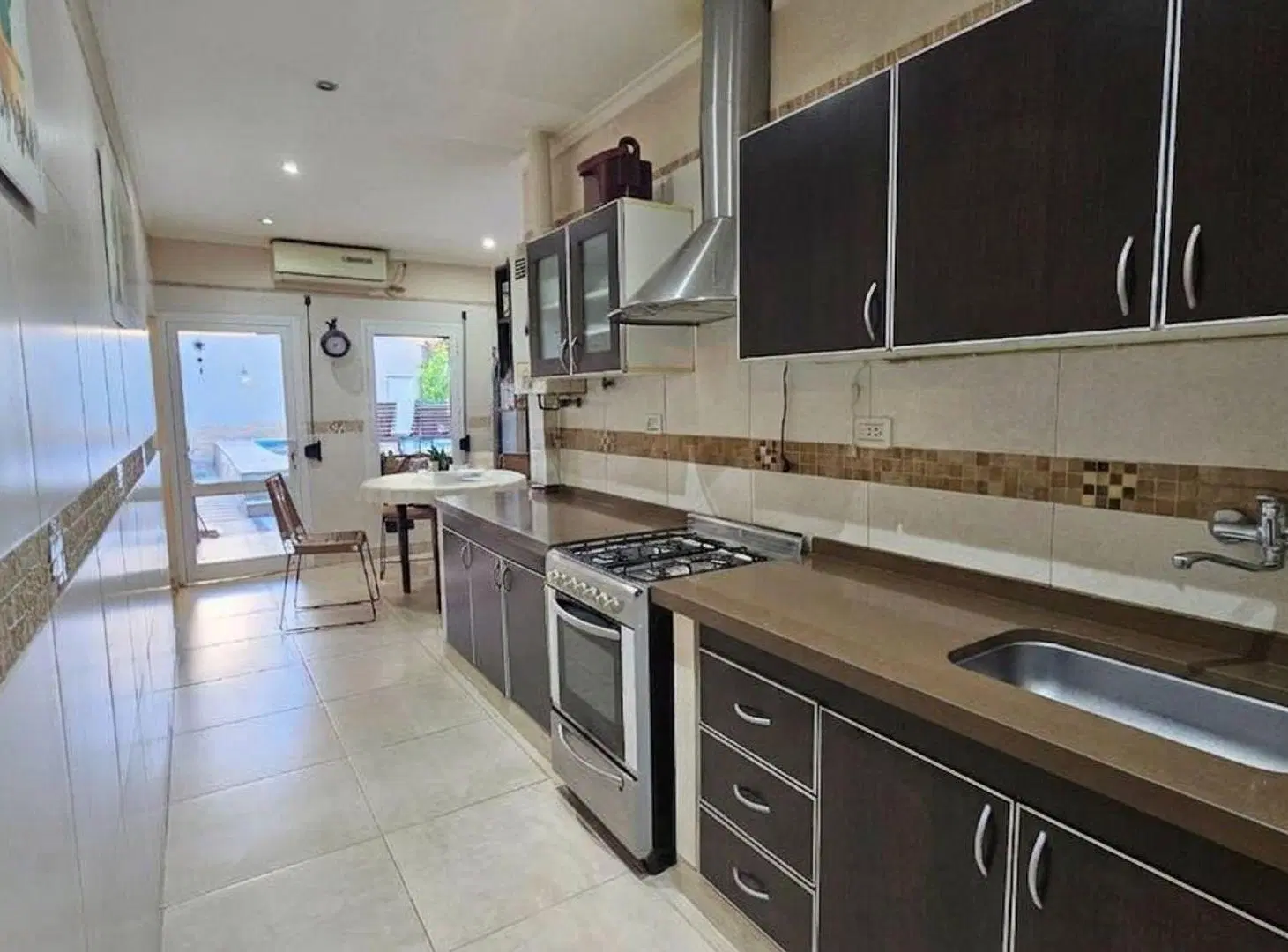 CASA EN VENTA GRAND BOURG LA ALBORADA 4 DORM 3