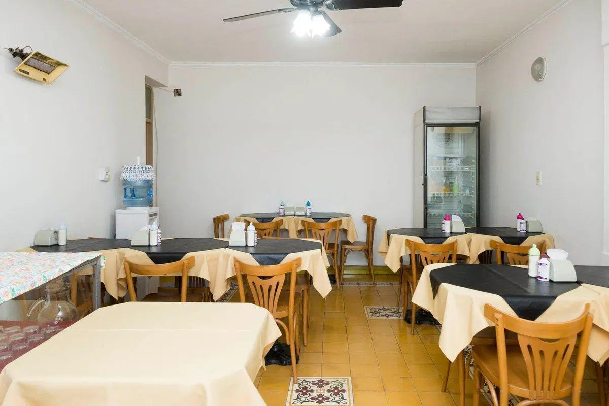 HOSTAL 23 DORMITORIOS VENTA ZONA CENTRO 2