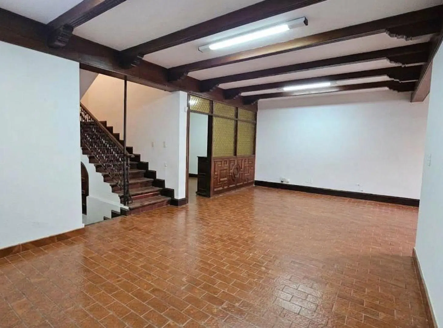 CASA EN ALQUILER COMERCIAL 440M2 5