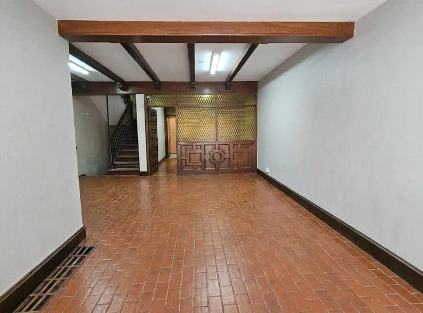 CASA EN ALQUILER COMERCIAL 440M2 3